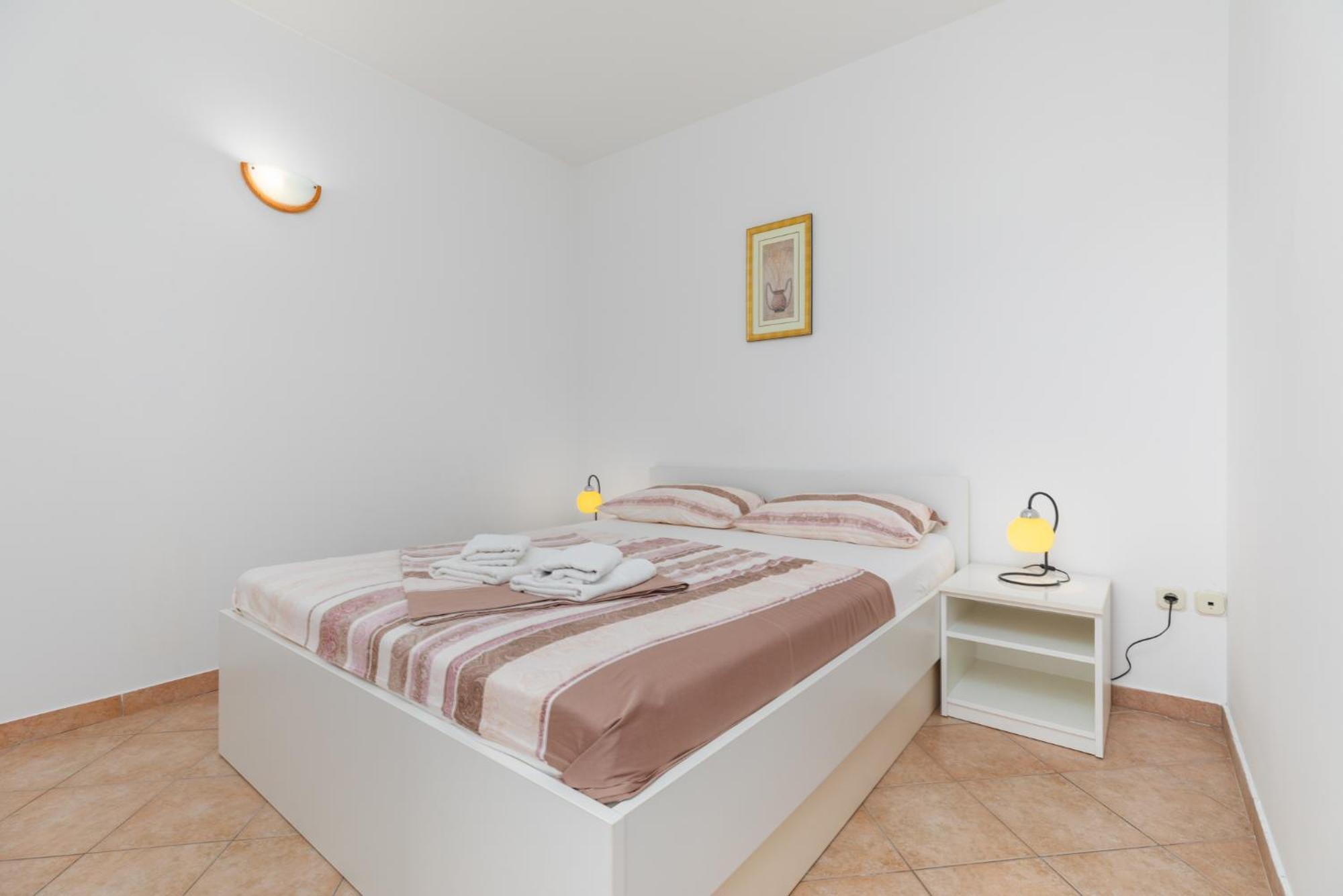 Sita Apartmani ロクヴァ・ロゴズニツァ エクステリア 写真